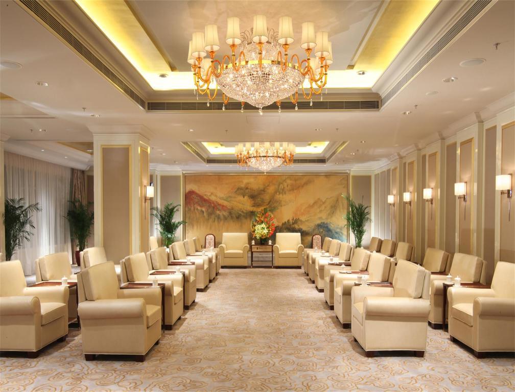 แชงกรีล่า ต้าเหลียน Hotel ภายนอก รูปภาพ